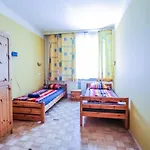 2 Single Beds Room With Shared Bathroom