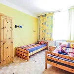2 Single Beds Room With Shared Bathroom